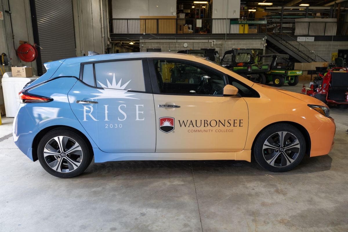 RISE 2030 Car Wrapping "RISE on the Road"