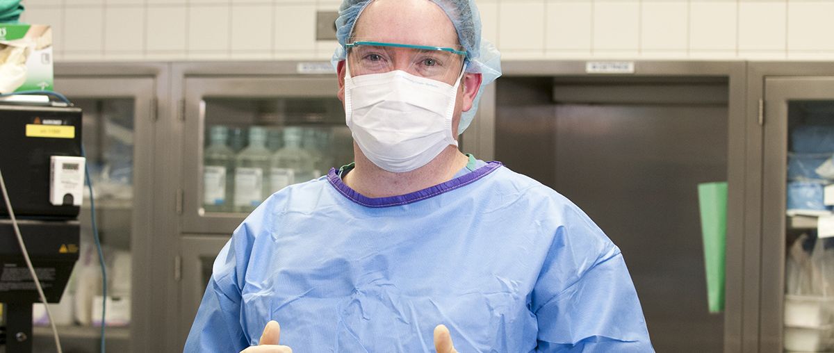 Nursing student in the operating room