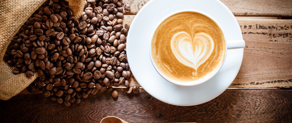 coffee beans and coffee cream heart design L