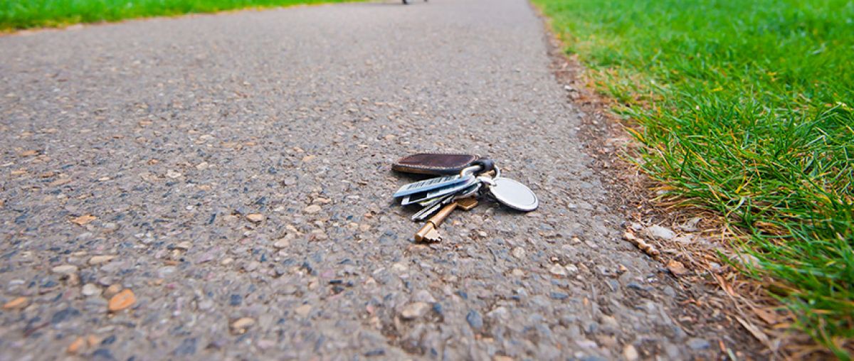 Keys dropped on sidewalk