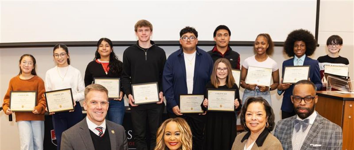 Waubonsee Community College recognized twelve outstanding local students with the inaugural RISE to the Dream Award. 