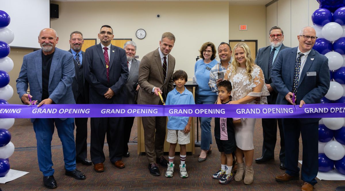 Dyslexia Center Ribbon Cutting Group
