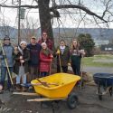 Alternative Spring Break 2017 - having a great time serving the community
