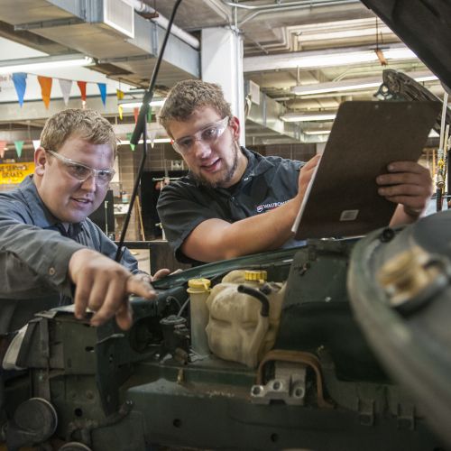 Student working in Auto Tech lab