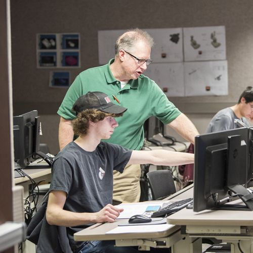 Students in CAD Lab with instructor L