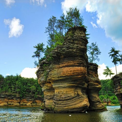 photo of scenic Wisconsin Dells