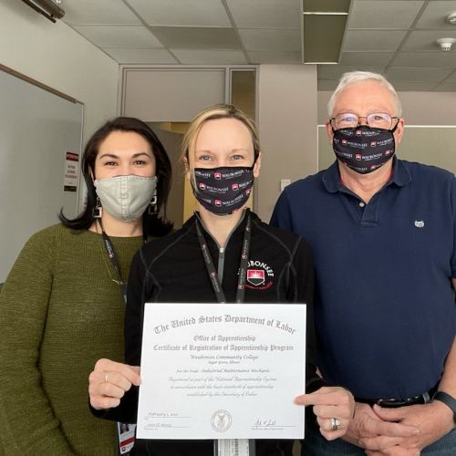 Recipients of Waubonsee's Apprenticeship Certificate