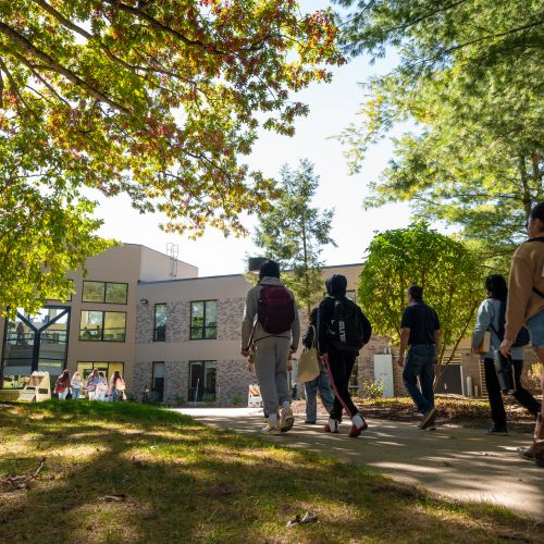 Students walking into Bodie Hall