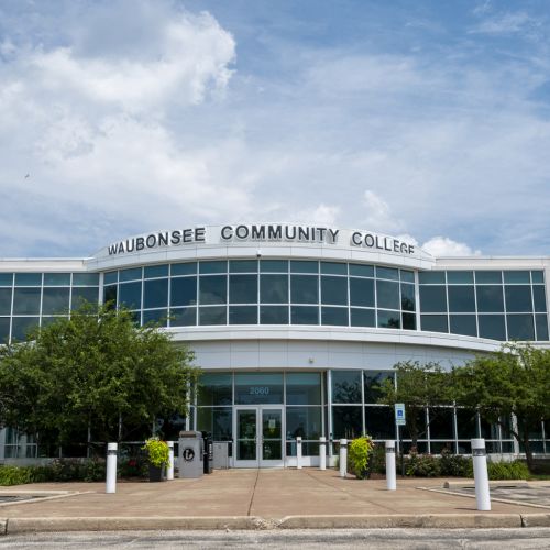 Front view of Aurora Fox Valley Campus building