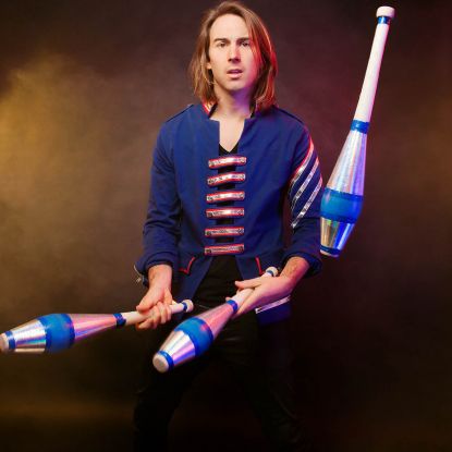 Photo of juggler Marcus Monroe