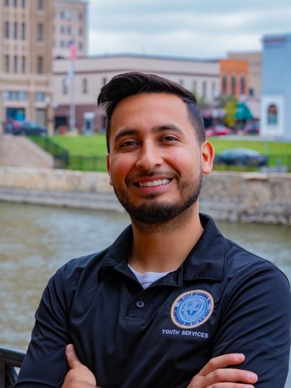 Waubonsee alumnus Simon Rodriguez