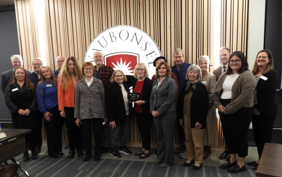 Lifelong Learning Institute members were honored with the 2025 Distinguished Contributor Award at Waubonsee Community Colleges November board meeting.