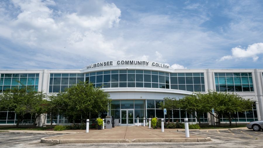 Front view of Aurora Fox Valley Campus building